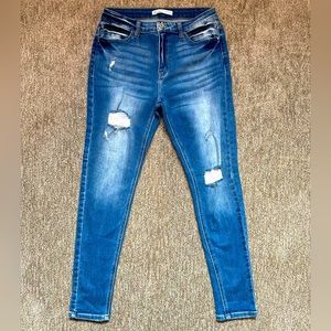 KanCan for Maurice’s skinny jeans